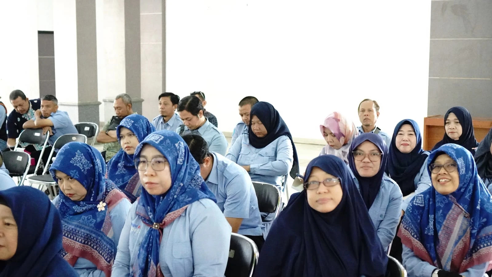 sidang_senat04