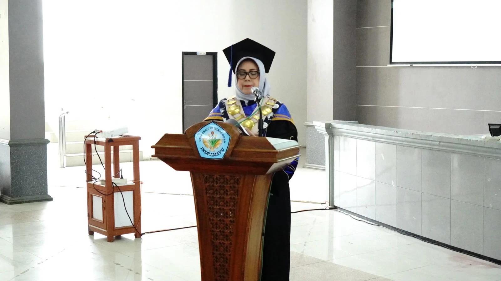 sidang_senat06