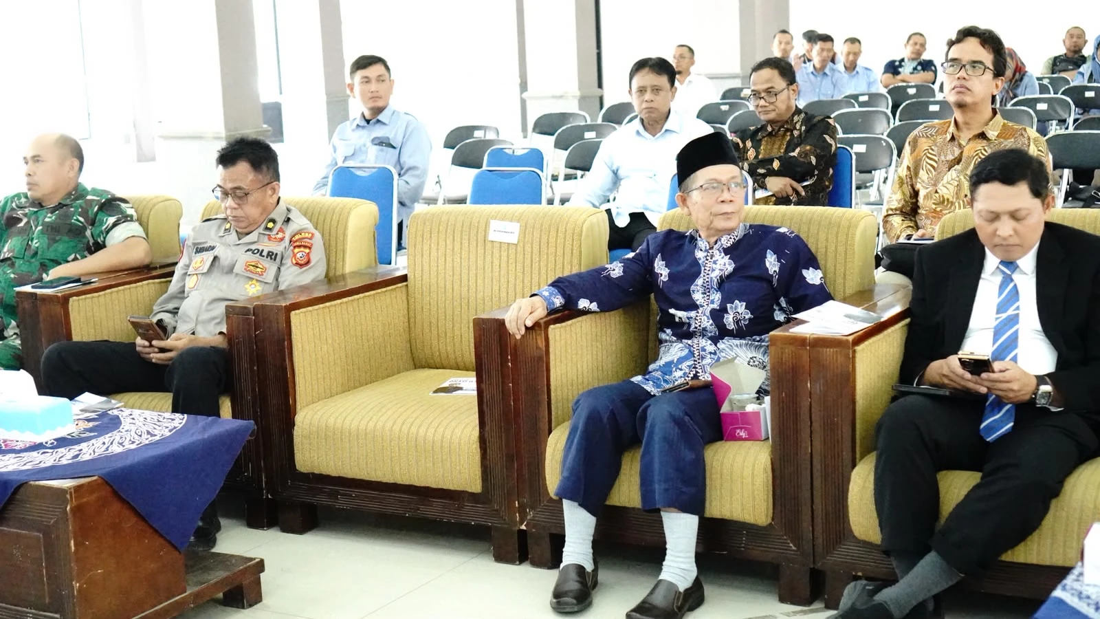 sidang_senat18